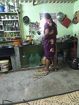 Tamilselviroja- - 🥰 full body oil massage 😍