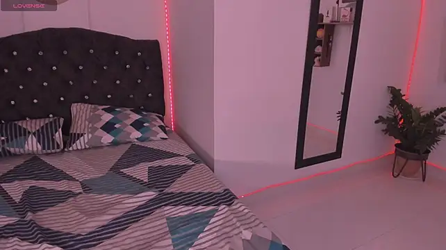 Electra_jones_