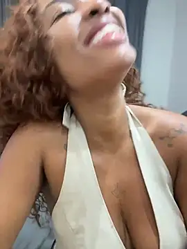 Angel_preta - Levantar a saia