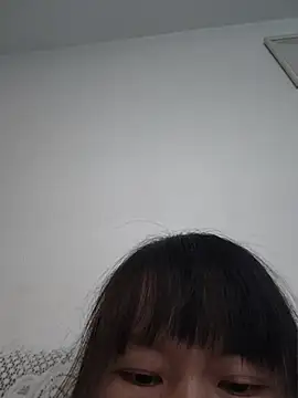 Xiaokeai2026 - 开始有些放不开，需要哥哥调教