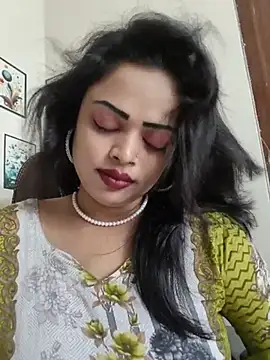 Pinky-2 - Oiling My Sexy Pussy Hole
