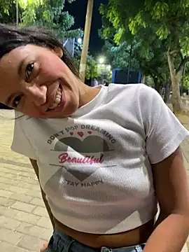 Broken_Latina_Whores_JE - Show tits 🔥