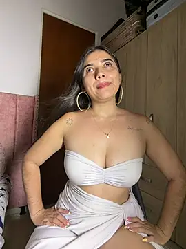 Estrella22 - tetas rebotar
