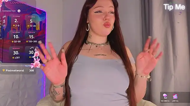 Naomi_B1ack - move my panties aside baby 😈