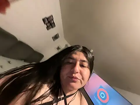 Tukatita69 - Montar dildo😳😳