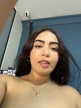 Miafarrog - OILING MY BIG BOOBS
