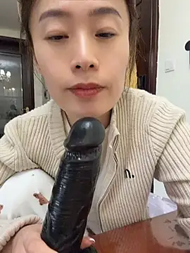 Saozi666 - 完成目标：M腿、骑乘视角、后入视角、手指入穴、疯狂揉捏奶子、BB坐脸、挤奶水