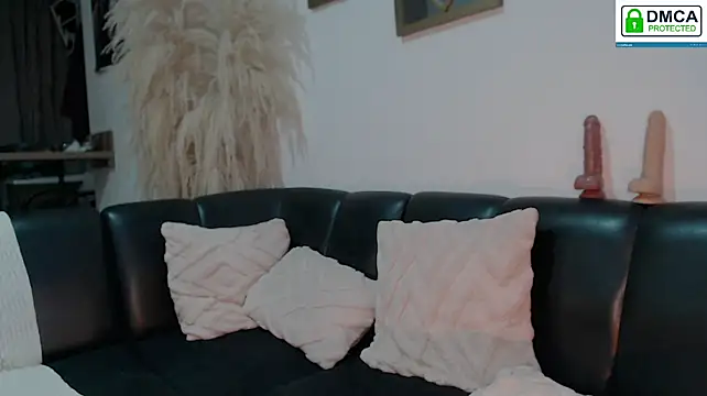 Saarach - Play with Dildo 🍆 ass and pussy