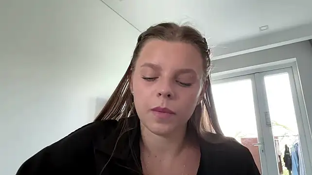 AmieLendor - Video fucking butt dildo and squirting