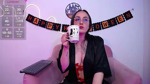 Selene_swee - ride dildo 5 min ❤️‍🔥