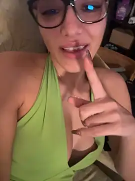 EwaLeee - Make me squirt like a fountain 💦💦