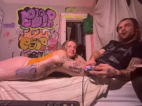 Gothgirlplzty - Pay rent and flash neighbours outside ;)