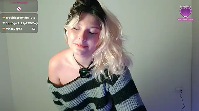Ania_jones - show oil