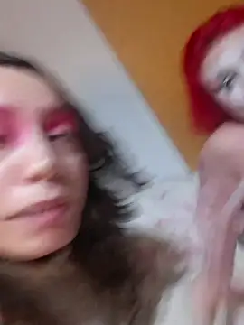 Cyber_psyche - Tirar as meias e por o pé na boca da sub