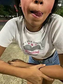 Broken_Latina_Whores_JE - Show tits 🔥
