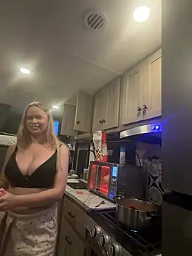 Sweetdivide - Facefuck and cumshot outside