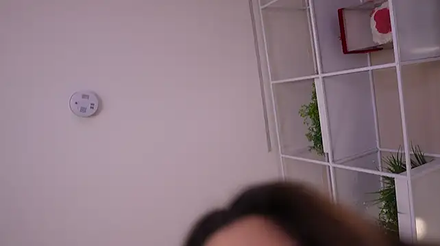 JadaKai - Oil my boobs+ rub my nipples🔥