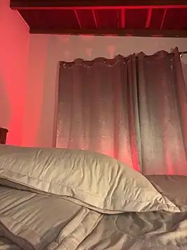 _mia_ferrer - Boobs play