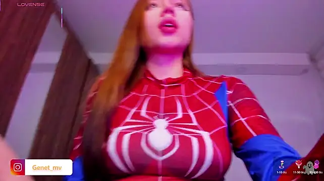 Roxanne_tay - SHOW PUSSY