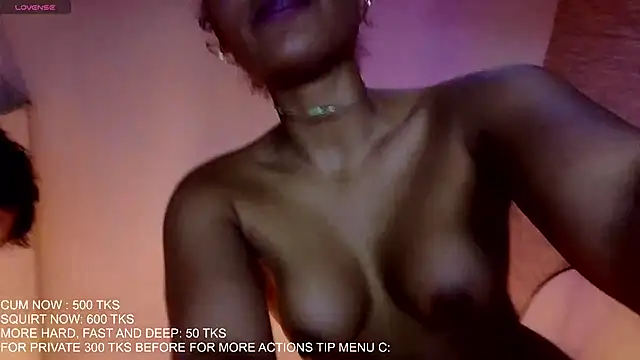 Charlottee_white - MORE, MORE