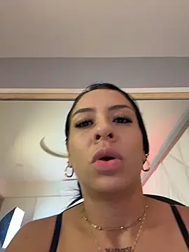 DeboraGil - squirt all💦💦😈