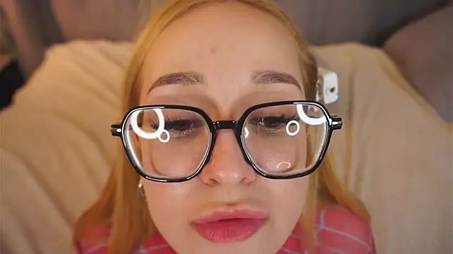JackelineSwanda - 💕show and kiss my collarbone💕