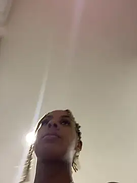 Julixxx22 - Show pussy
