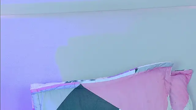 NaomiKlarc
