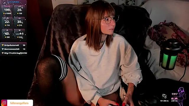Fallengangel - SUCK DILDO