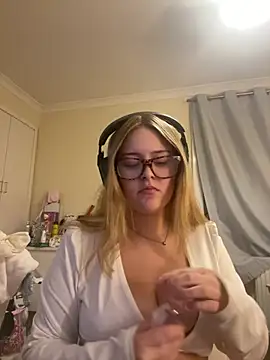Cherryrosealiee