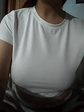 Jaquieth - Cream on my boobs 💦🍒