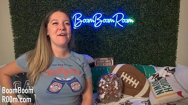Boomboomr00m - Naked Oil Show