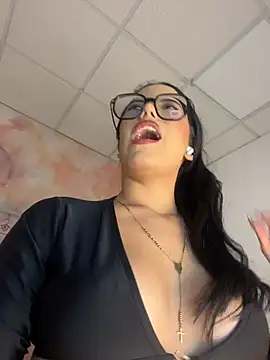 TopDollXXX - SPREAD ASS IN DOGGY STYLE