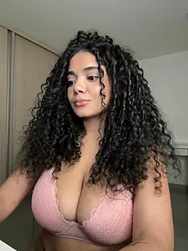 Curlyierr - UNDRESS AND GET NAKED