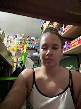 Lannabellx - Play with my boobs in the market 🤫
