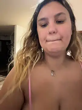 Latinamommy26 - Flash tits