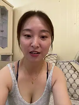 Lianer_520 - 平台首秀，希望哥哥们多多支持莲儿！