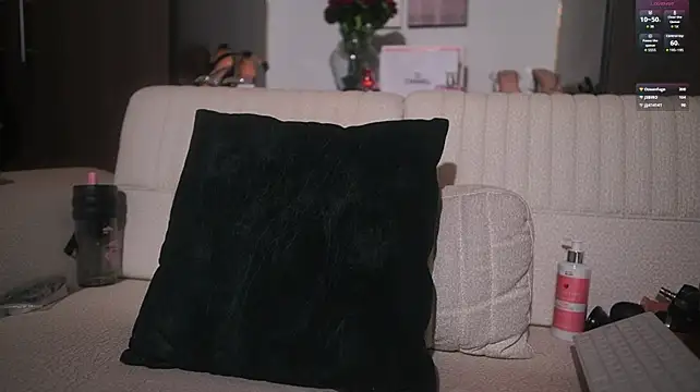 Katlyn_martins - TOUCHING MY ASS AND PUSSY SAME TIME🍑