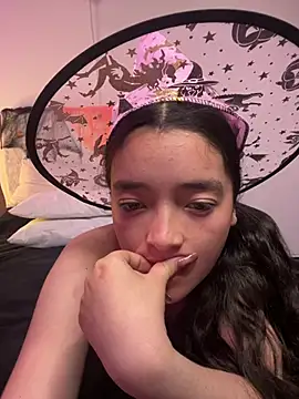 Velvet_couple - 5. Spitting on my ass