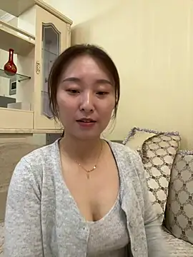 Lianer_520 - 平台首秀，希望哥哥们多多支持莲儿！