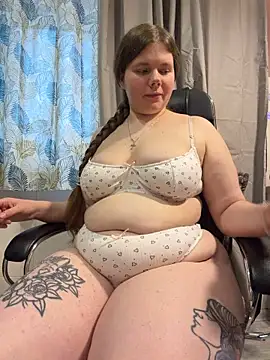 BootyfulVal - Do you like curves ??