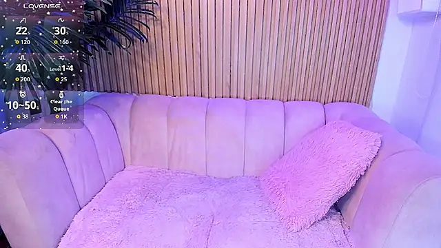 Hanniiee_ - Kisses To My Dildo 🍆