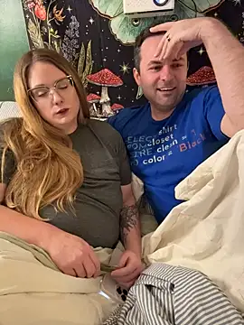 Thatcutegirlwtheglasses - oil bewbies