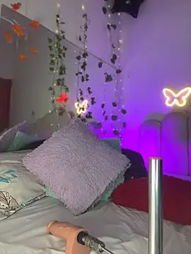 AlisonHoot69 - crem mami