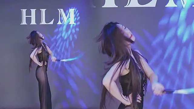 HLM-001 - 兮兮热舞第3轮,过三轮开启性感多视角热舞!!!