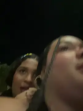 Dakota_JE - 🔥Flash tits both girls 🔥
