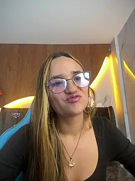 Bella_vibess_s - kiss my tits