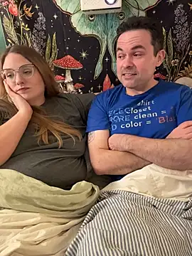 Thatcutegirlwtheglasses - oil bewbies