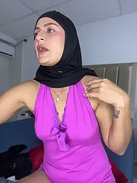 Aisha_k - Last tip controls toy 3 min