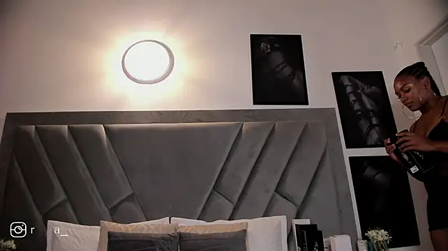 Brenda_nova18 - domi and dildo inmy pussy